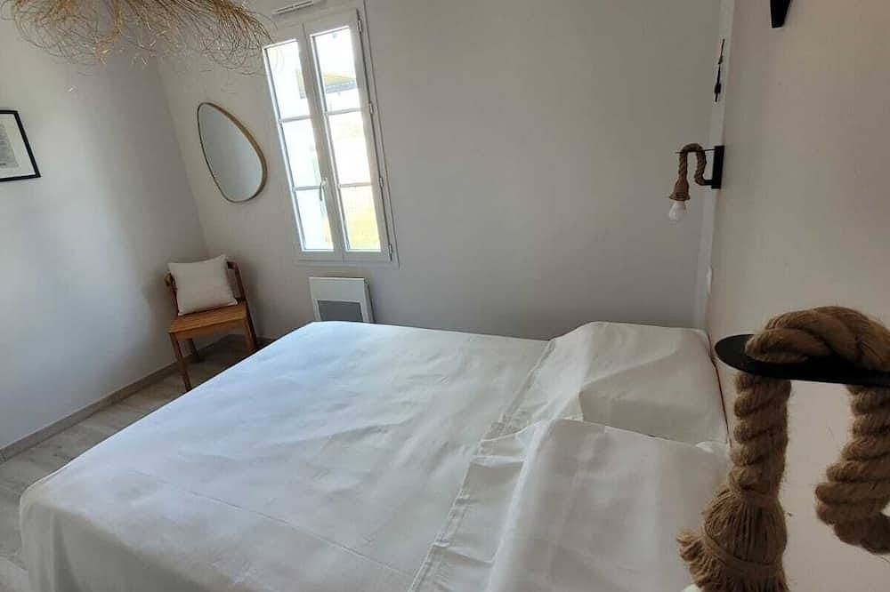 Villa Øra - F3 new with all comforts + garden, near beach and market in La Brée-les-Bains, Côte de Beauté