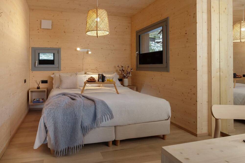 Eco-friendly ski chalet in Italy with garden, Bbq, skiroom, bootsdryer,parking. in Breuil-Cervinia, Valtournenche