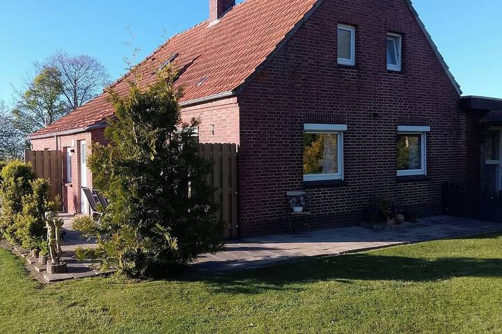 Ferienhaus für 4 Personen, mit Terrasse und Garten
