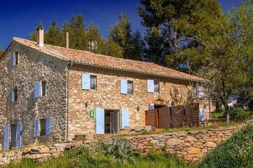 Gîte pour 7 personnes, avec jardin à La Livinière