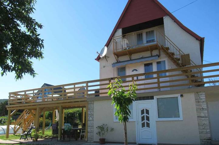 Ferienhaus für 6 Personen, mit Garten