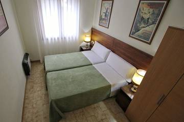 Chalet pour 11 Personnes dans L'Ametlla de Mar, Costa Dorada, Photo 1