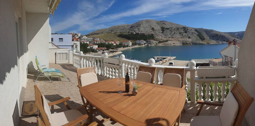 Appartamento per 5 persone, con balcone/terrazza a Novaglia