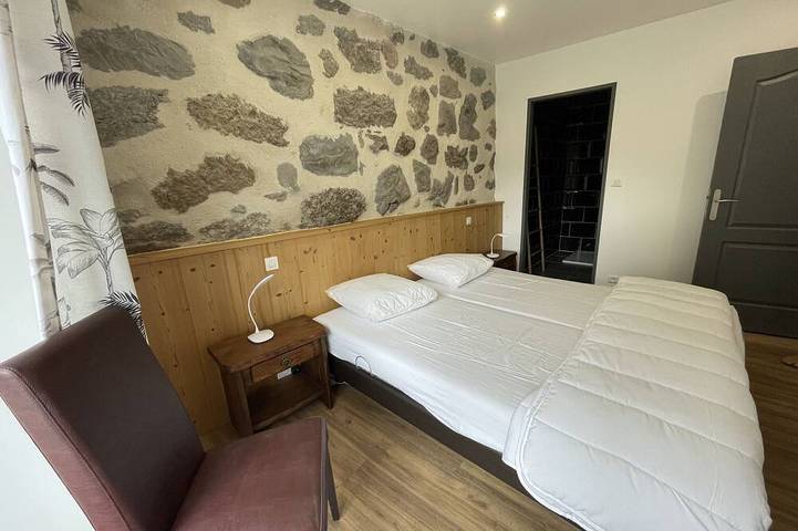 Maison au coeur des Volcans d'Auvergne in Laveissière, Regionaler Naturpark Volcans d'Auvergne