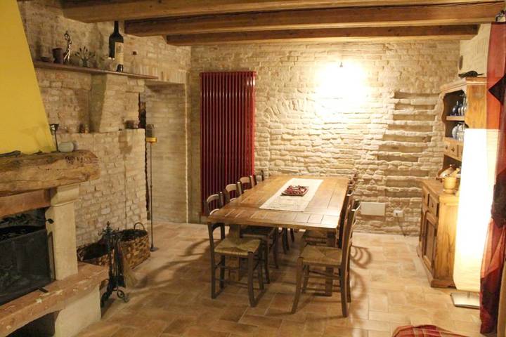 Gîte pour 7 personnes, avec vue à Cartoceto - 2