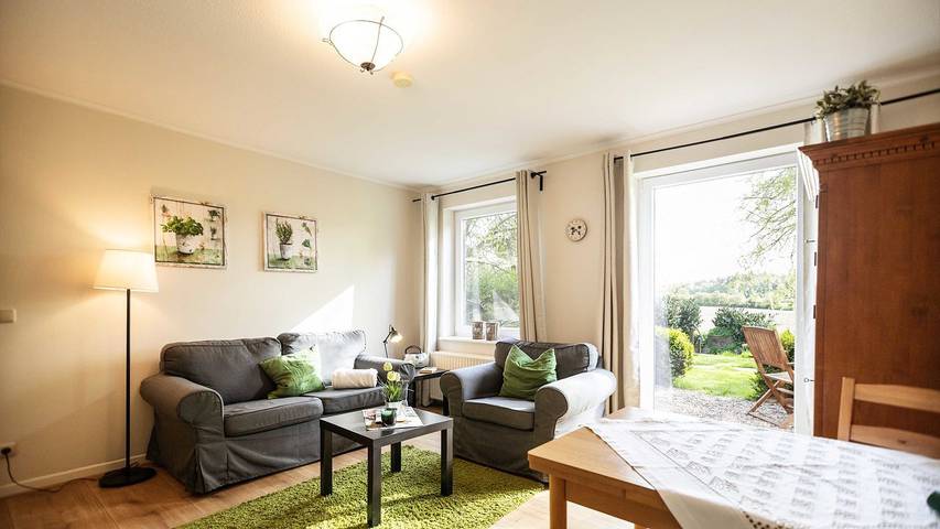 Ferienwohnung für 2 Personen, mit Garten und Terrasse sowie Sauna in Malente