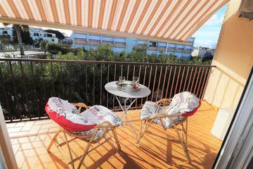 Gîte pour 4 personnes, avec terrasse dans Plage Rive Gauche