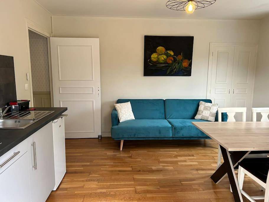 Two-Bedroom House in La Petite-Boissière, Deux-Sèvres