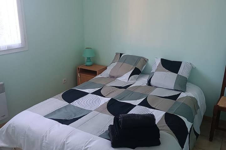 Location de vacances pour 8 personnes, avec terrasse et jardin à Fos-sur-Mer - 3