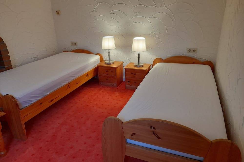 Sorpesee Ferienhaus am See mit Aussen-und Innenkamin im Sauerland in Sundern, Sorpesee