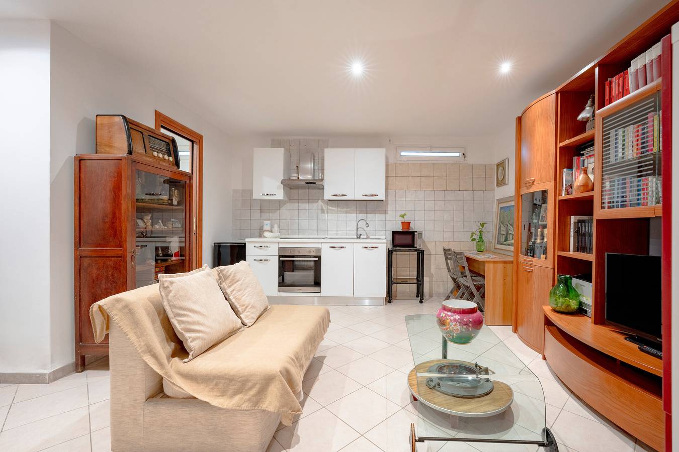 Appartamento intero, Appartamento 'Dj Center Class' con Wi-Fi in Bari, Provincia di Bari