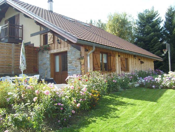 Maison de vacances pour 4 personnes, avec Terrasse et Jardin dans Bauges
