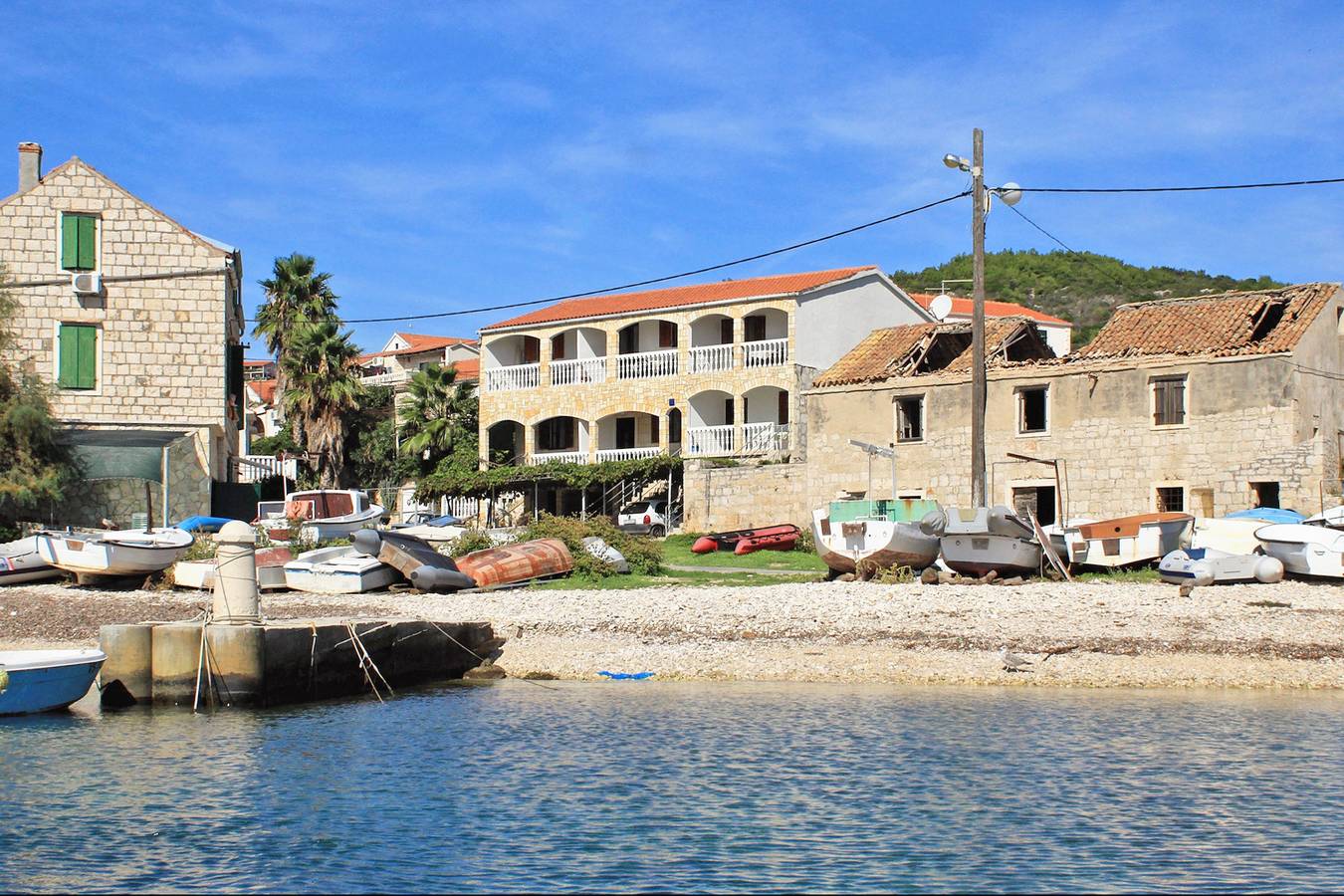 Ganze Wohnung, 2-Zimmer-Ferienwohnung am Strand Rukavac (Vis) A-1154-e in Rukavac, Split-Dalmatien