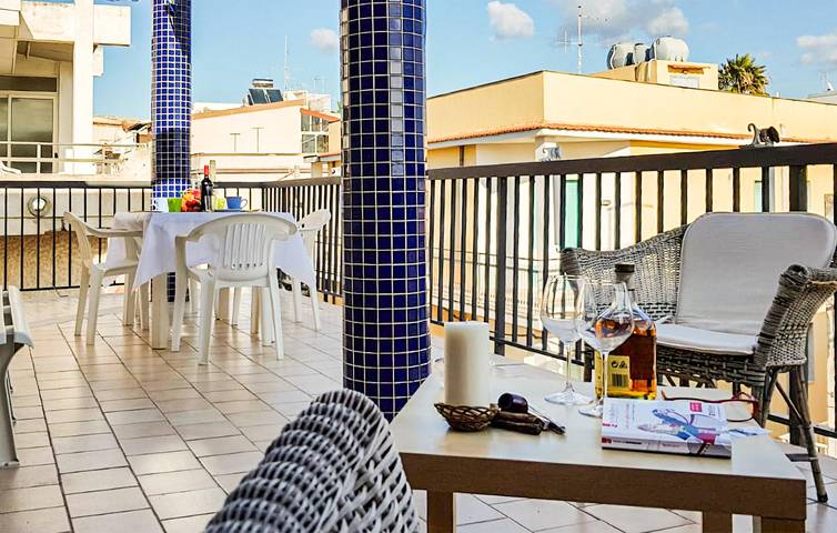 Gîte pour 7 personnes, avec terrasse à Donnalucata - 2