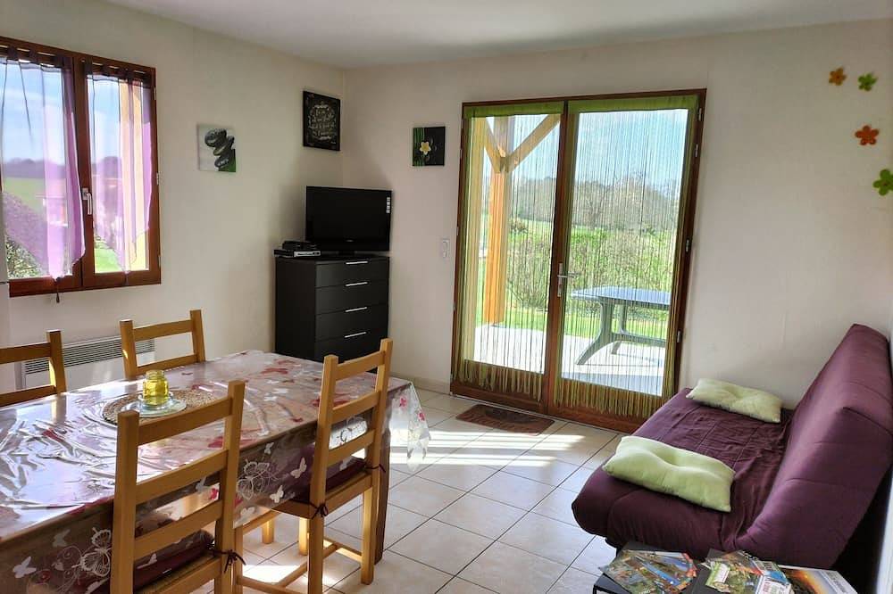 Gite dans un écrin de verdure (No. 2) in Montferrand-du-Périgord, Périgord Pourpre