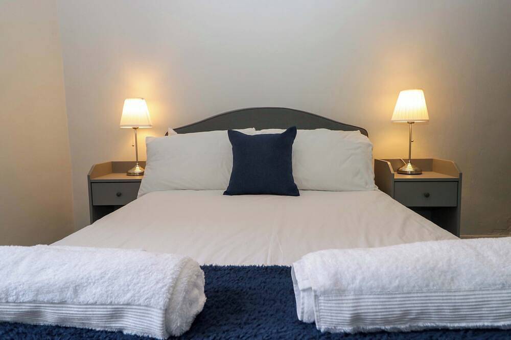 Courtyard Cottage, pet friendly, with a garden in Cartmel in Cartmel, Lake District