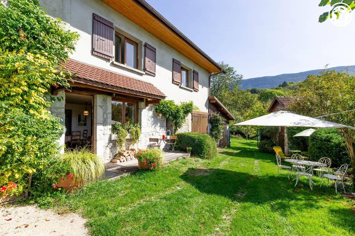 Entre Les Lacs in Saint-Paul-sur-Yenne, Chambéry region