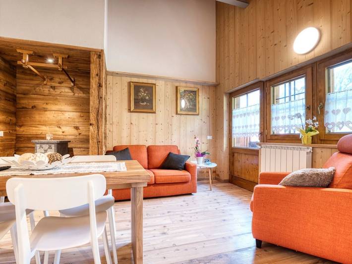 Appartamento per 4 persone, con Balcone e Giardino nonché Panorama a Macugnaga