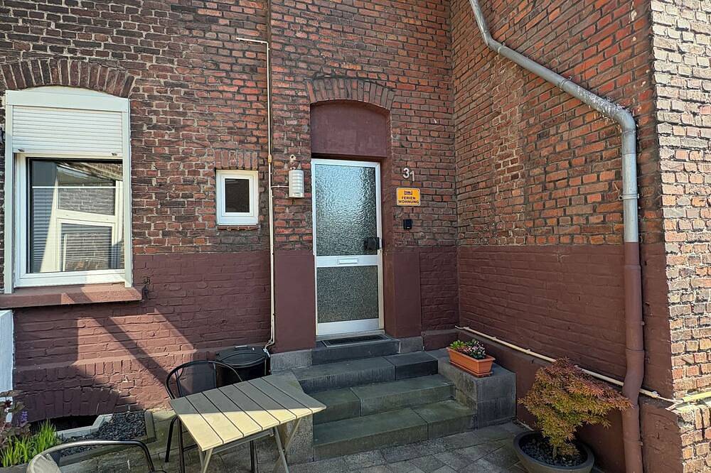 Ganze Wohnung, Unsere Wohnung befindet sich in einer Anliegerstraße neben dem Prosperpark . in Bottrop, Ruhrgebiet