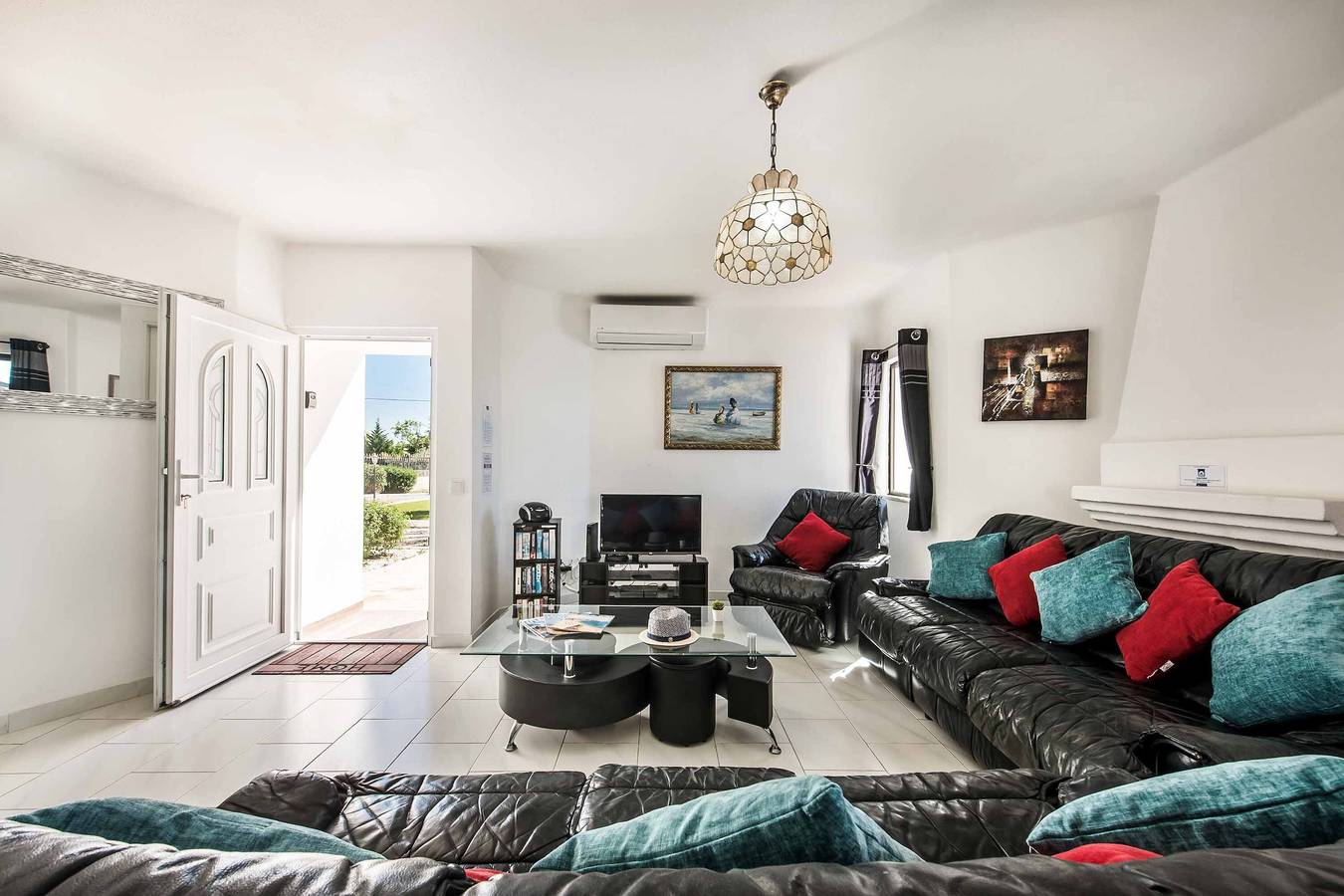 Villa voor 6 personen met terras in Armação de Pera, Faro District