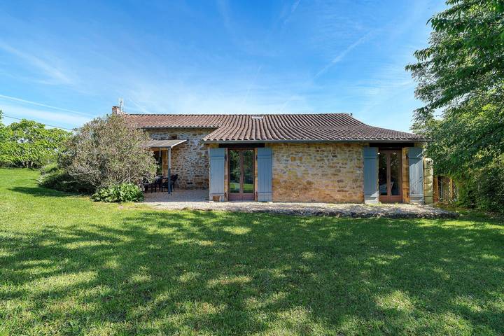 Location de vacances pour 6 personnes, avec jardin dans Périgord Vert - 2