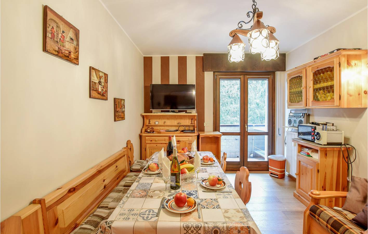 Appartamento intero, Appartamento Ski-In Garden con WiFi e parcheggio in San Pietro (Corteno Golgi), Corteno Golgi