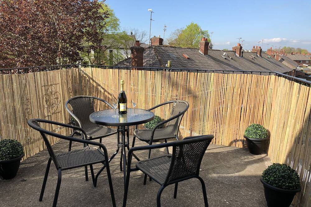 Apartment for 6 People in Chester, Cheshire