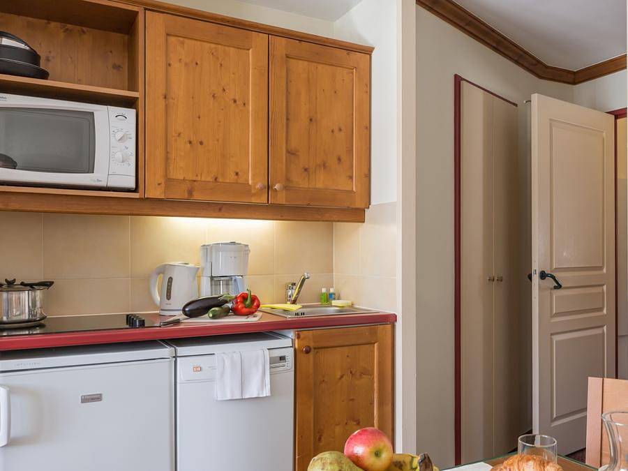 Pierre & Vacances Résidence Le Mont Soleil - Appartement 4 personnes - - 1 Coin Nuit - Vue Montagne in La Plagne, La Plagne-Tarentaise