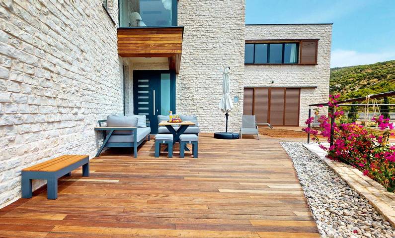 Villa für 8 Personen, mit Garten und Terrasse sowie Pool in Primosten