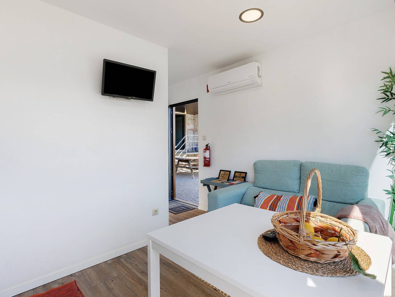 Bungalow 'T1 - Casa Dona Florinda' con Vista Montagna, Wi-Fi e Aria Condizionata in Ermida (Ponte da Barca), Gerês