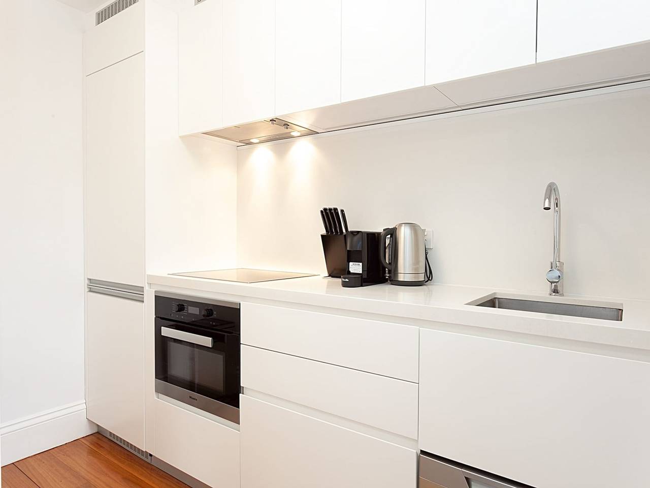 Entire apartment, Beautiful Studio in Heritage Building with Balcony in Sydney, New South Wales
