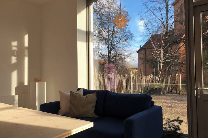 Ganze Wohnung, Ferienwohnung in Ribbeck gegenüber von Birnbaum und Kirche in Ribbeck, Nauen