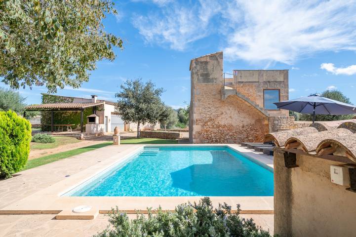 Luxus-Finca für 10 Personen, mit Balkon und Garten in Felanitx