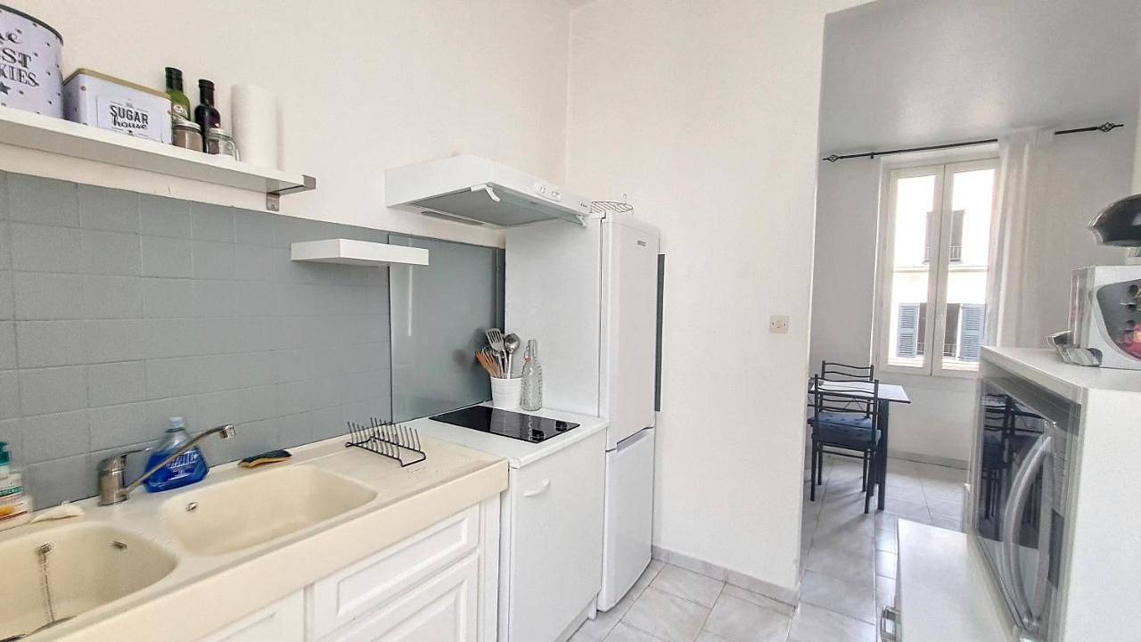Appartement entier, One-Bedroom Apartment in Avignon, Vaucluse