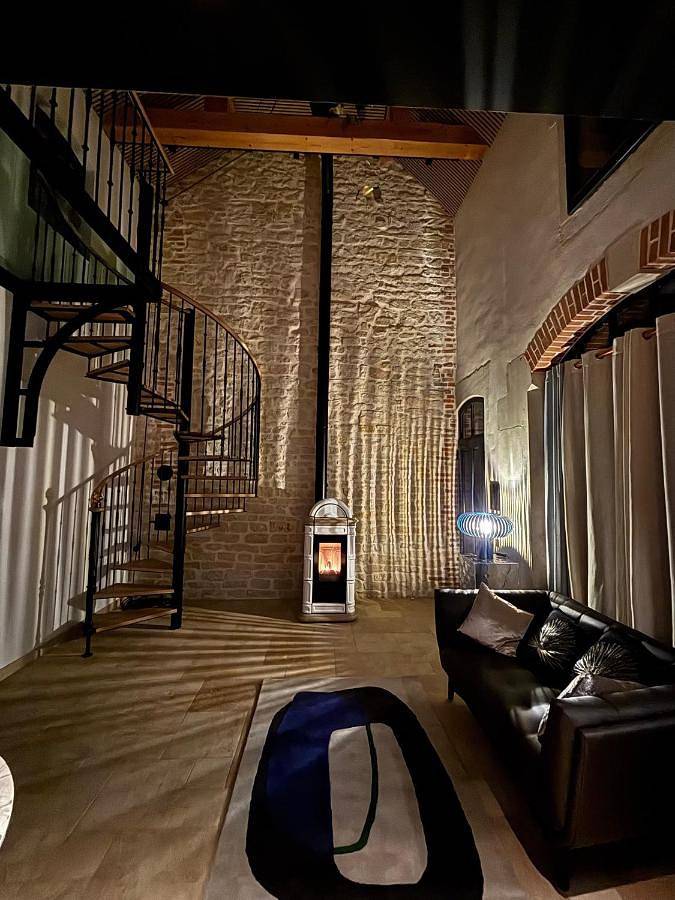 Les Ecuries de Rigny, Suite haut de gamme avec spa privatif et piscine au coeur d'un jardin arboré in Nancy, Région de Nancy