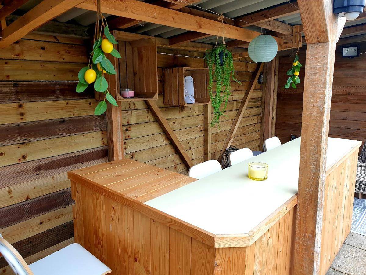 Vintage chalet Fereale Ii in Nationaal Park De Alde Feanen