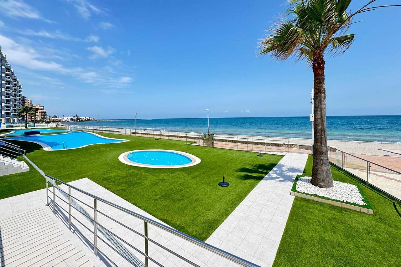 Two-Bedroom Apartment in Playa La Veneziola (La Manga), San Javier