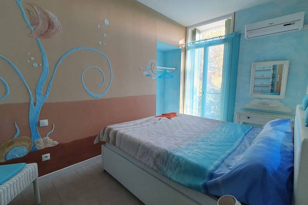 Entire apartment, Apartment In Ancient Master'S House With Swimming Pool, Parking And Beaches At 8 Km in Pomérols, Côte d'Améthyste