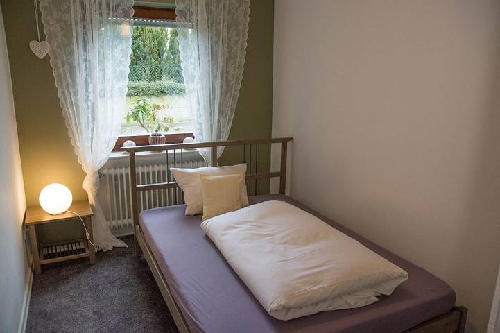 Ferienwohnung für 5 Personen, mit Terrasse und Garten sowie Sauna in Breuna - 3