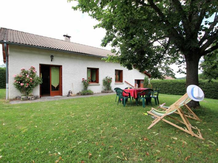 Gîte pour 6 personnes, avec Jardin à Araules
