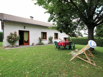Gîte pour 6 personnes, avec jardin en Haute-Loire