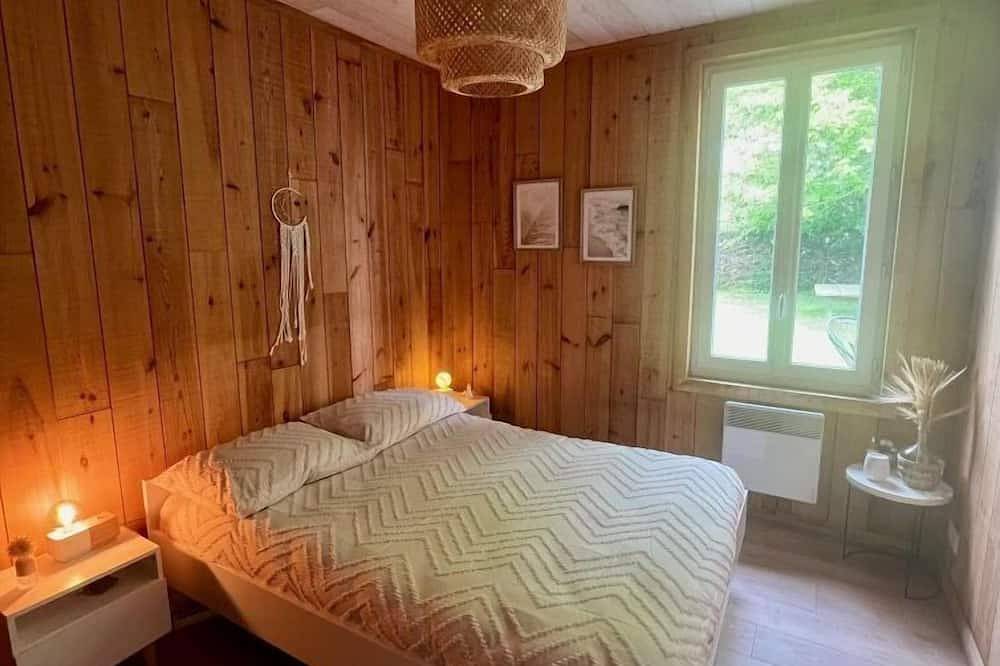 Entire apartment, Villa confortable avec grande terrasse in Salles, Arcachon region