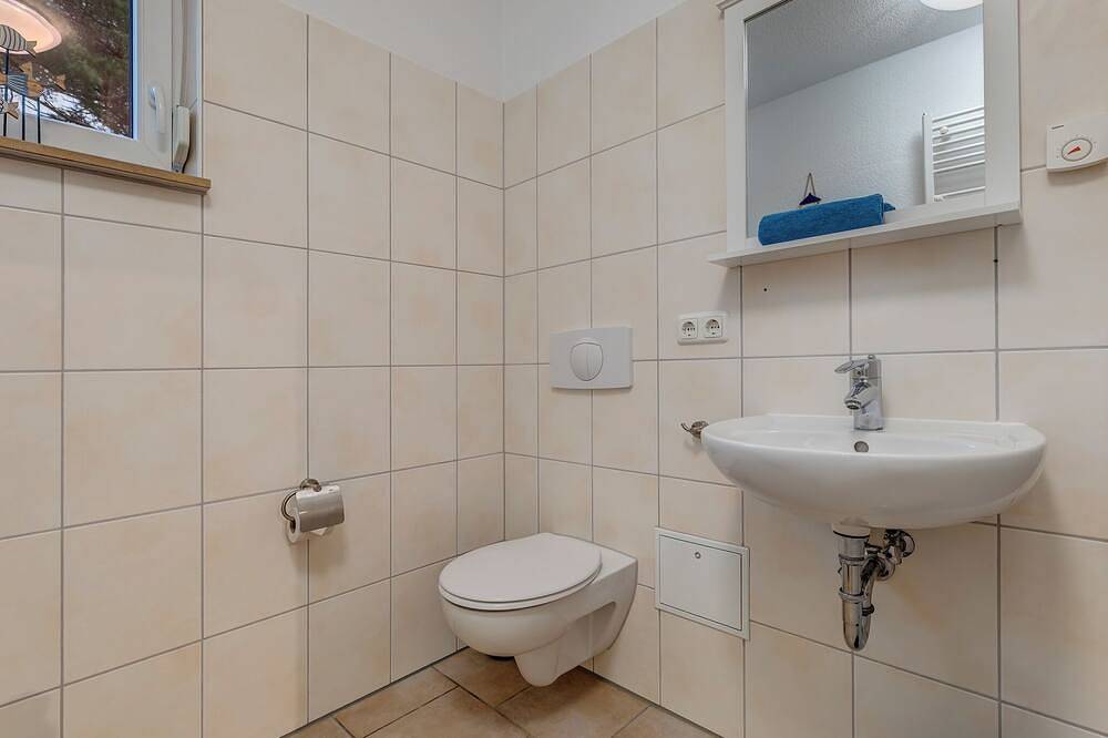 Ganze Wohnung, Haus Eichhorst, Whg. 03: Nähe zum Sandstrand in Trassenheide in Trassenheide Strand, Trassenheide