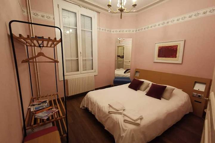 Gîte pour 3 personnes, avec jacuzzi ainsi que piscine et sauna à Soissons - 4