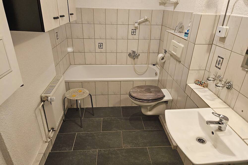 Ganze Wohnung, Ferienwohnung in ruhiger Lage mit Gärtchen, Nähe Wutachschlucht in Hüfingen, Südschwarzwald