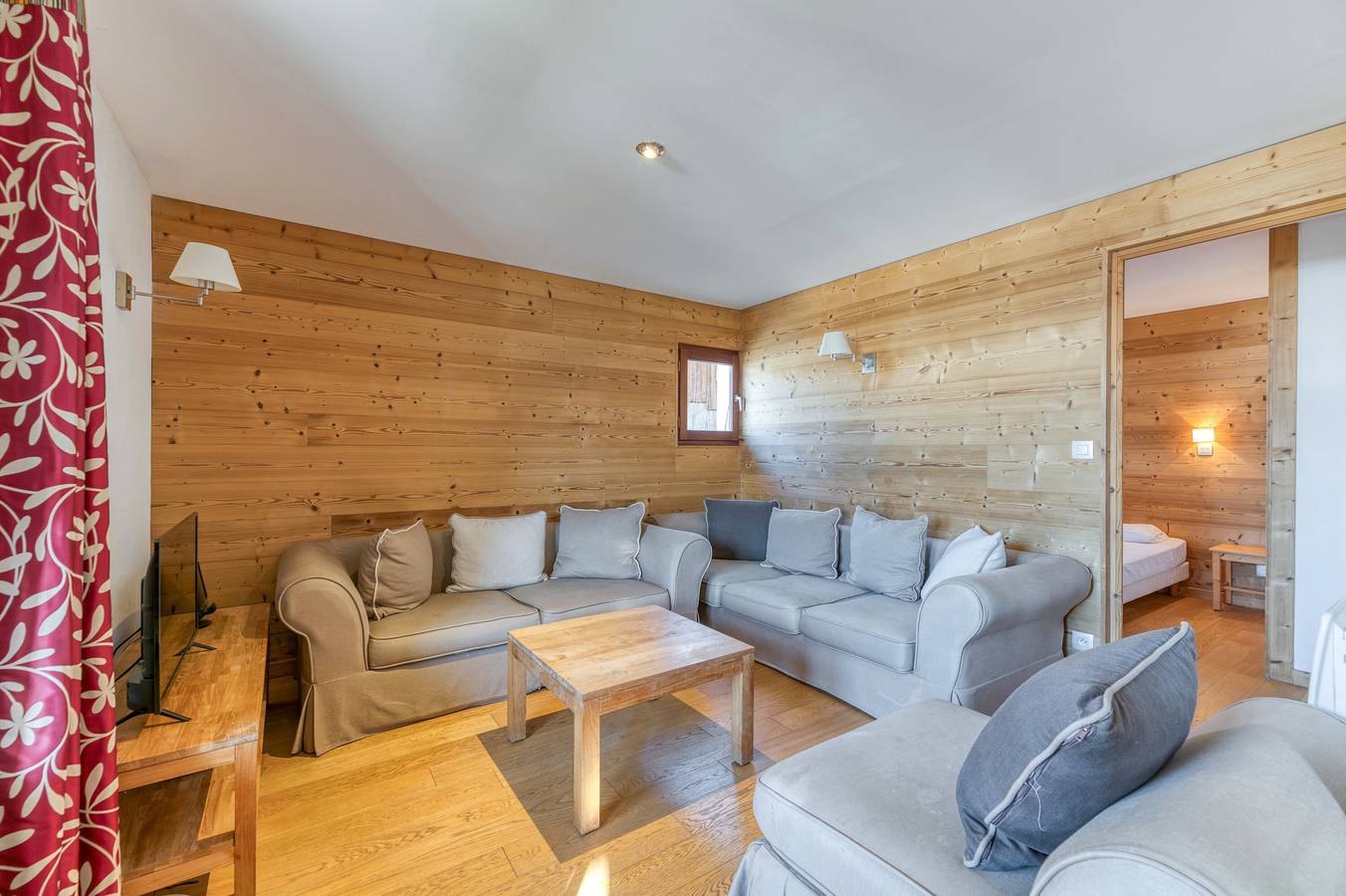 Apartamento entero, Apartamento 'Regain 1' con vistas a la montaña y balcón in Villard-Reculas, Parque Nacional de los Ecrins