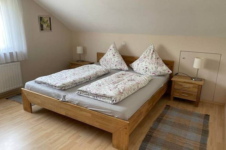 Ferienwohnung für 2 Personen, mit Balkon in Bad Bergzabern - 2