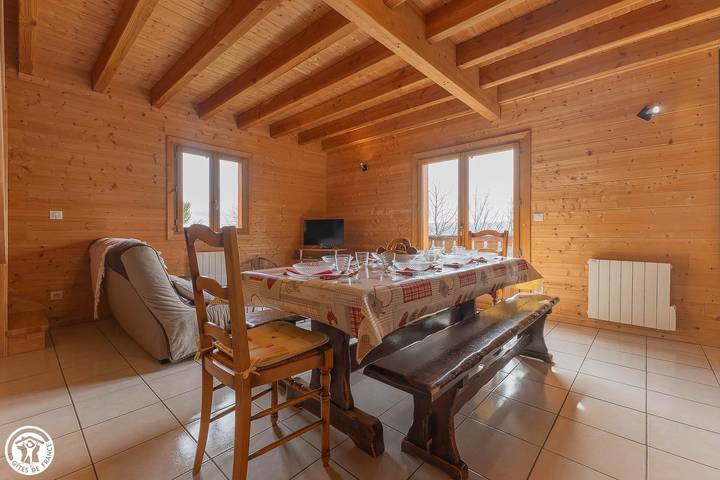 Gîte pour 6 personnes, avec terrasse à Besse-et-Saint-Anastaise - 3