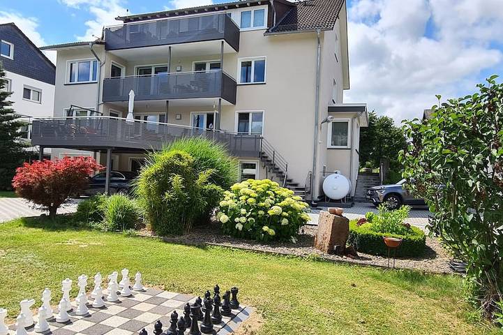 Ferienwohnung für 4 Personen, mit Garten und Balkon