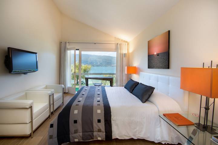 Villa pour 10 personnes, avec terrasse ainsi que jardin et vue sur le lac sur le Lac d'Annecy - 4